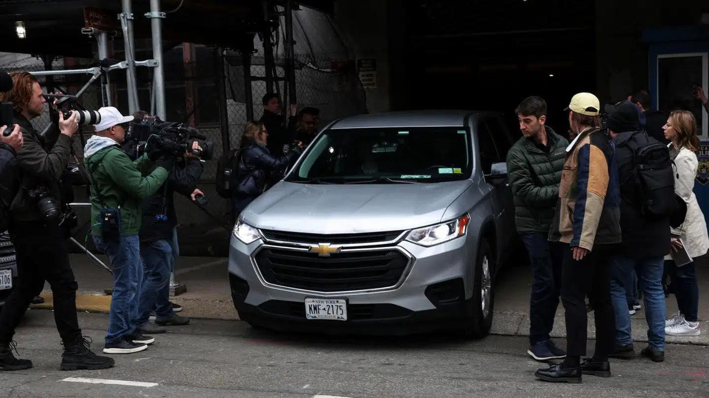 David Pecker forlader retslokalet på Manhatten kl. 15:30 mandag eftermiddag.