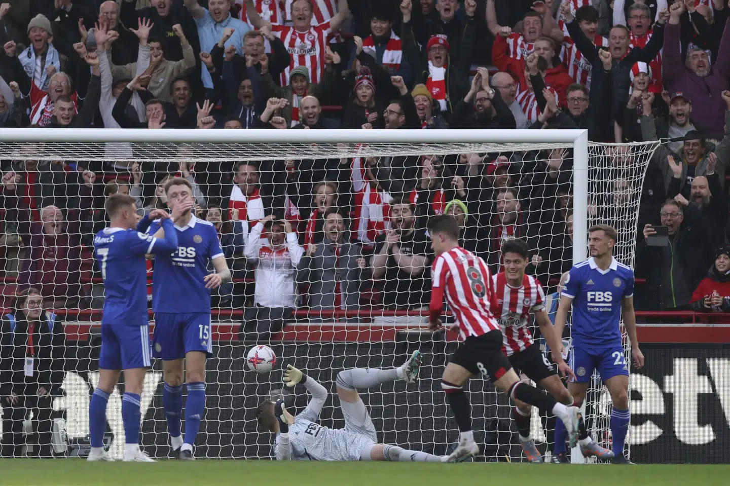 Mathias Jensen har scoret fem gange i Premier League i denne sæson efter sin træffer mod Daniel Iversen og Leicester. Ian Walton/Ritzau Scanpix