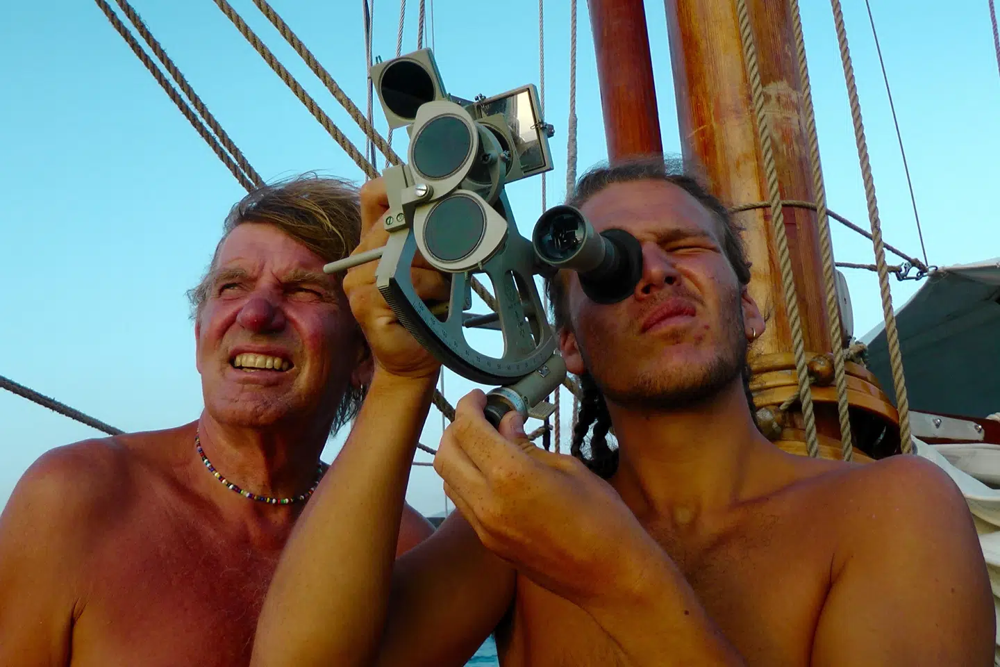 Emil Midé Erichsen med sin berømte farfar, Troels Kløvedal.