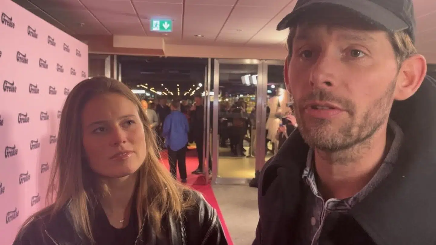 Journalist Julie Teglhus og musiker Rasmus Seebach til premieren på musicalen 'Grease' på Scandic Falkoner, torsdag 9. marts 2023. Foto: Lykke Buhl.