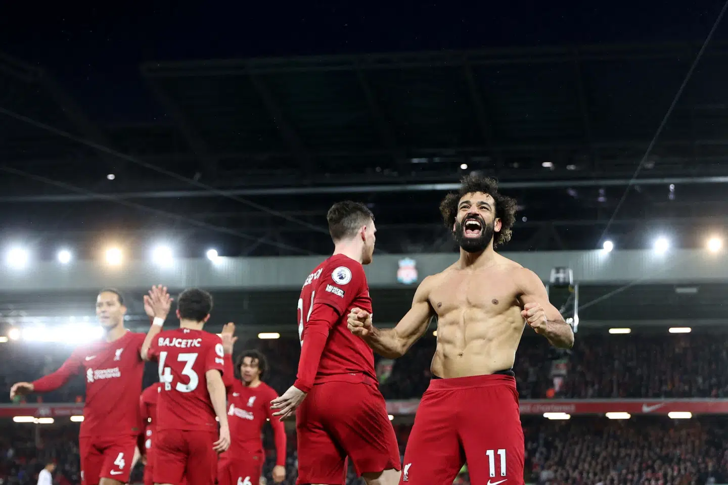 Mohamed Salah fejrer her sit Premier League-mål nummer 129 for Liverpool, da han gør det til 6-0 mod Manchester United. Carl Recine/Reuters