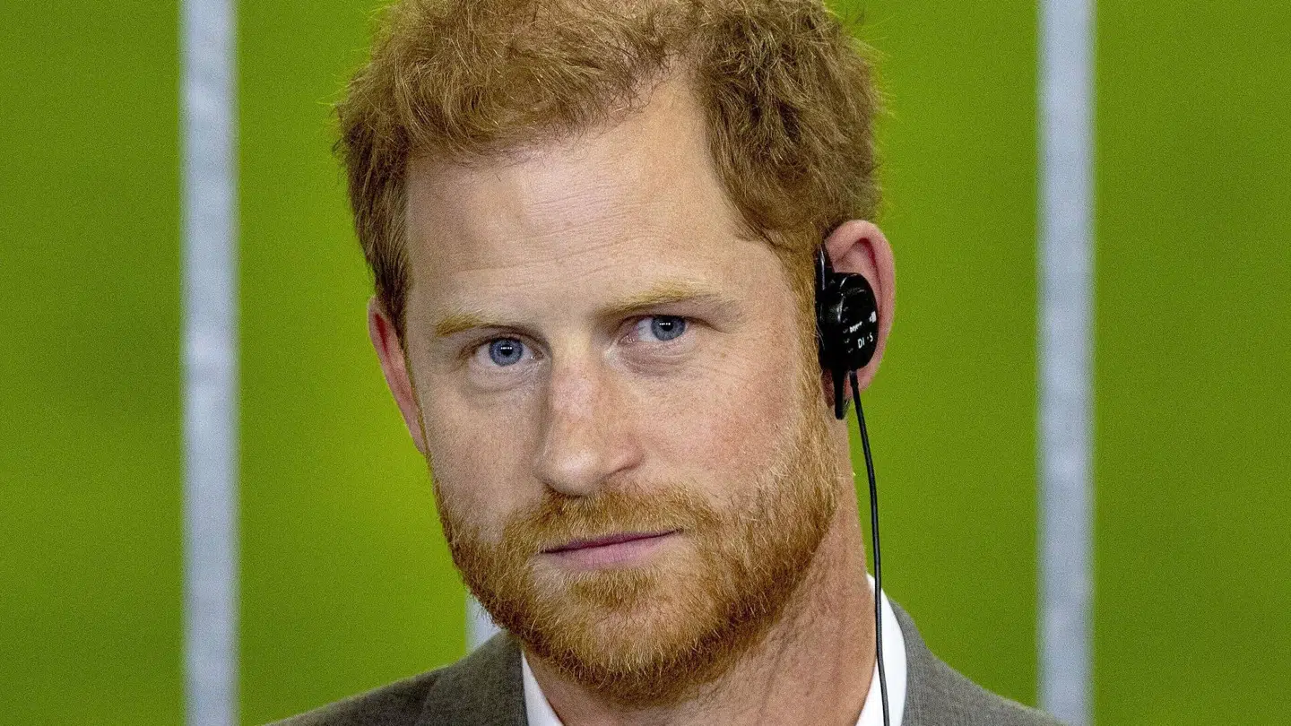 Prins Harrys omdiskuterede erindringsbog, 'Reserven', udkom i januar 2023 under stor palaver. Nu skaber prinsen igen overskrifter, efter han har solgt sin terapisamtale. Arkivfoto: Albert Nieboer/Ritzau Scanpix.