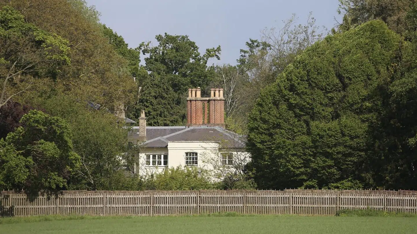 Frogmore Cottage er ikke nogen hytte, men et større hus med tidligere ti soveværelser.