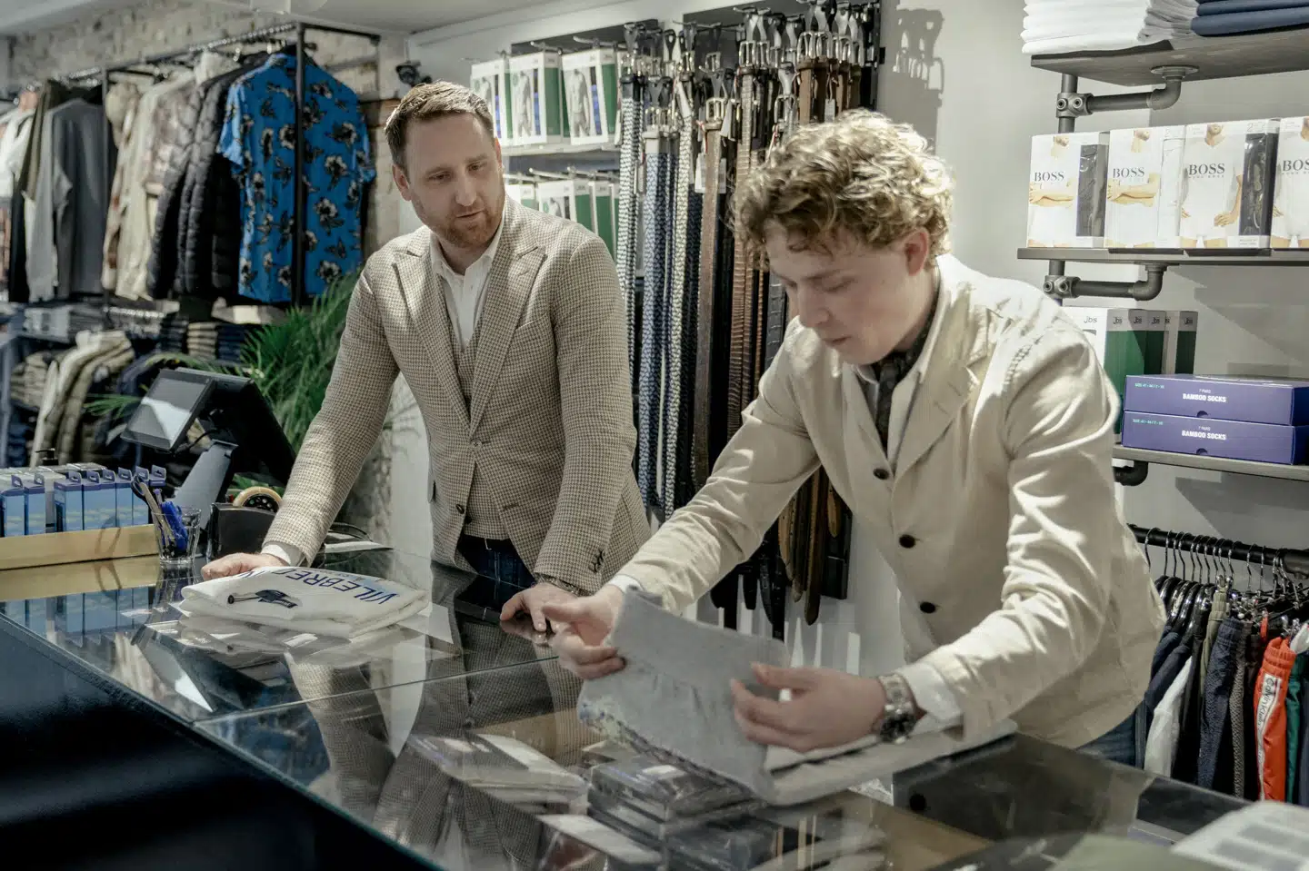 Det er butiksansatte på mindsteløn, som skal være mest glade for de lønstigninger, der er forhandlet på plads i detailhandlen, siger forsker. (Arkivfoto). Mathias Eis/Ritzau Scanpix