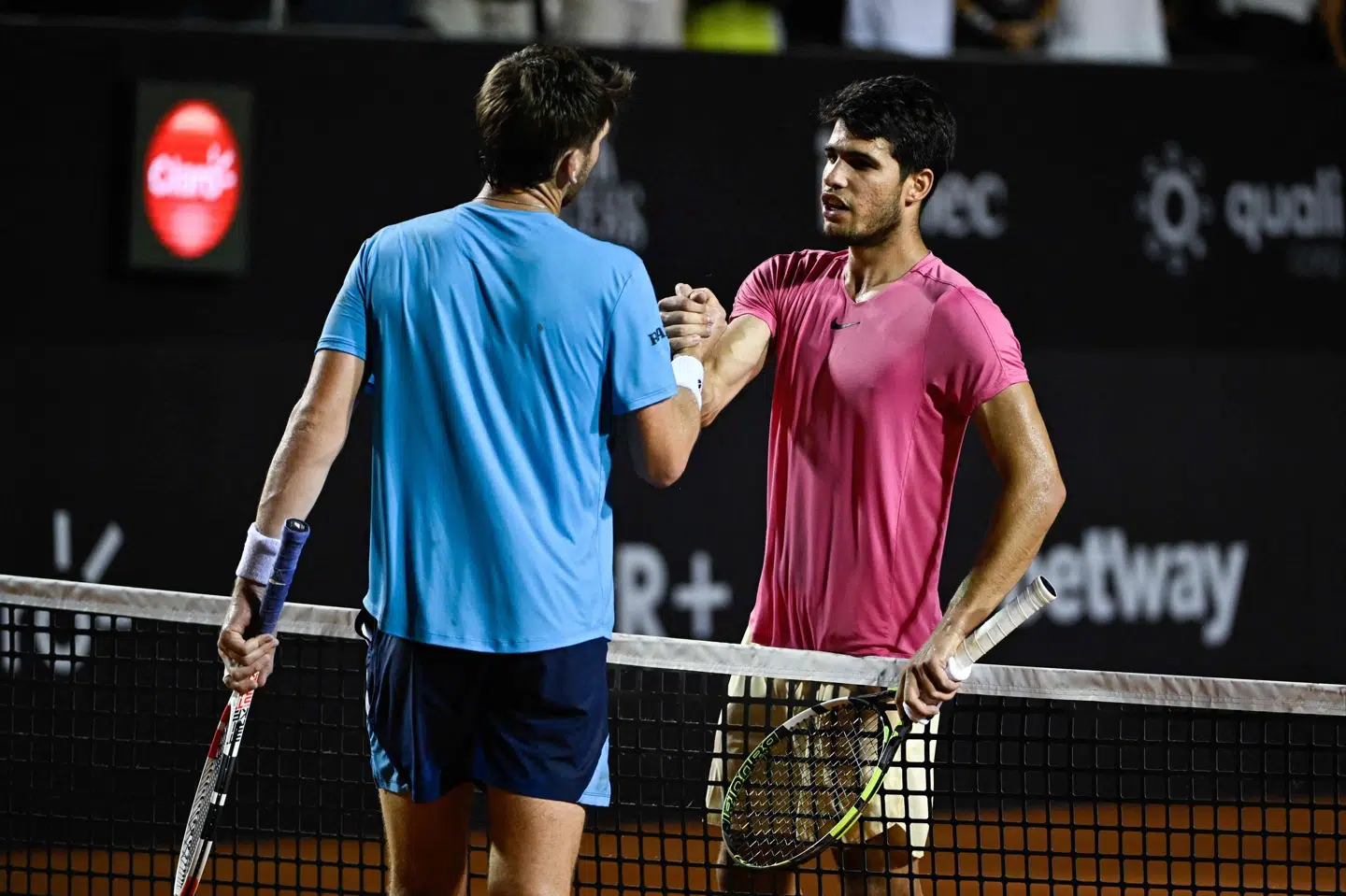 Cameron Norrie og Carlos Alcaraz spillede søndag en hård finale mod hinanden i Rio. Nu har de efterfølgende meldt afbud til ATP-turnering i Acapulco. Mauro Pimentel/Ritzau Scanpix