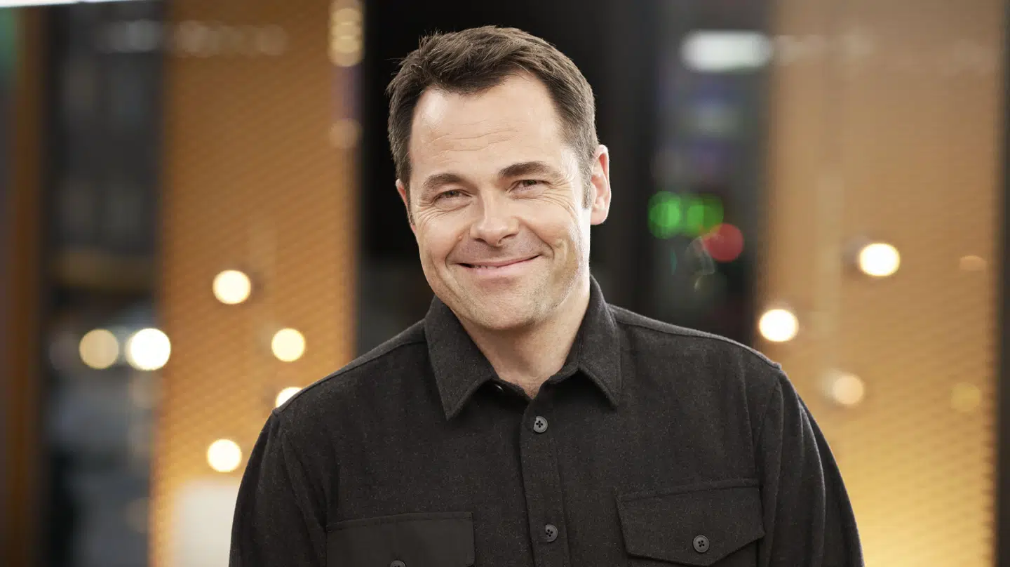 Kristian Ring-Hansen Holt (th.) er til daglig vært på 'Aftenshowet'.