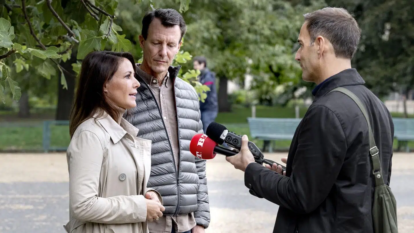 Jacob Heinel Jensen er B.T.s royale korrespondent. Han var den første, der beskrev prins Joachim, grevinde Alexandra og prinsesse Maries forargede reaktion over Dronningens fratagelse af deres børns royale titler, og han har dækket hele krisen intensivt siden.