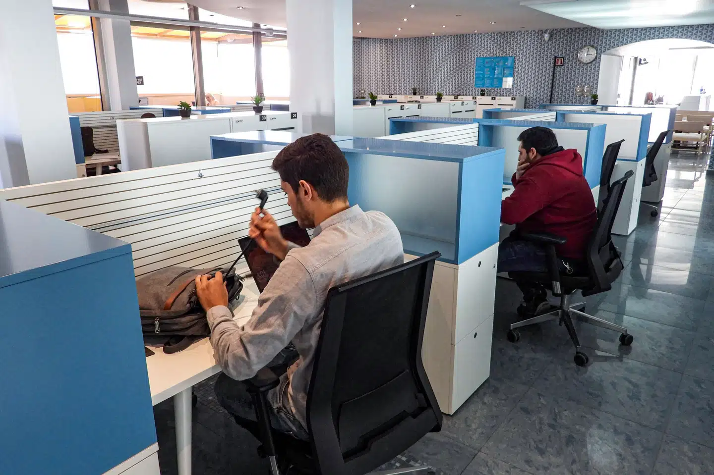 Medarbejdere er lige så effektive over fire dages arbejde, som over fem dage, men de bliver mindre stressede og har færre sygedage, viser et nyt studie. (Arkivfoto). Mahmud Turkia/Ritzau Scanpix