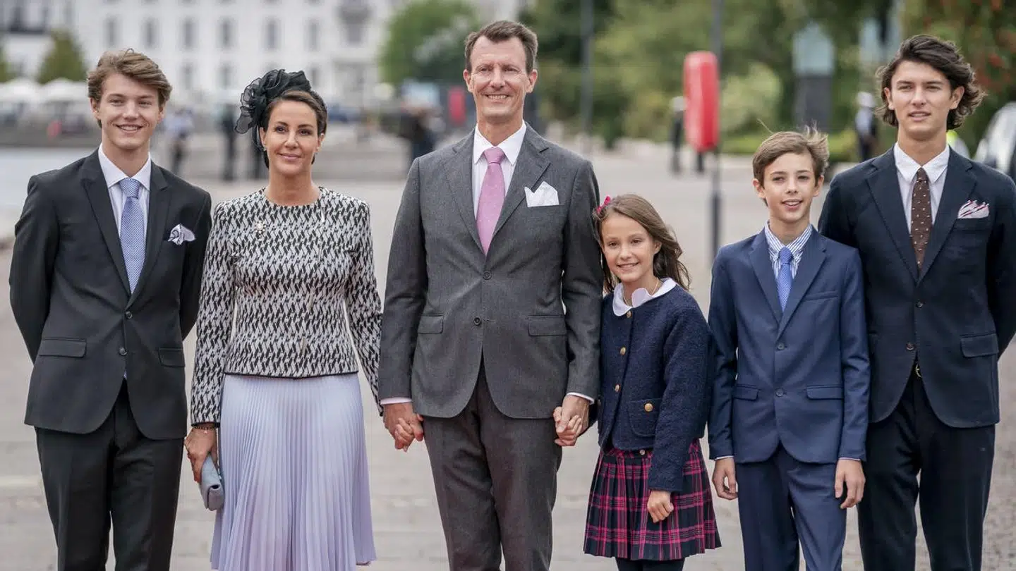 Prinsesse Marie, prins Joachim, greve Felix, greve Nikolai, greve Henrik og grevinde Athena.