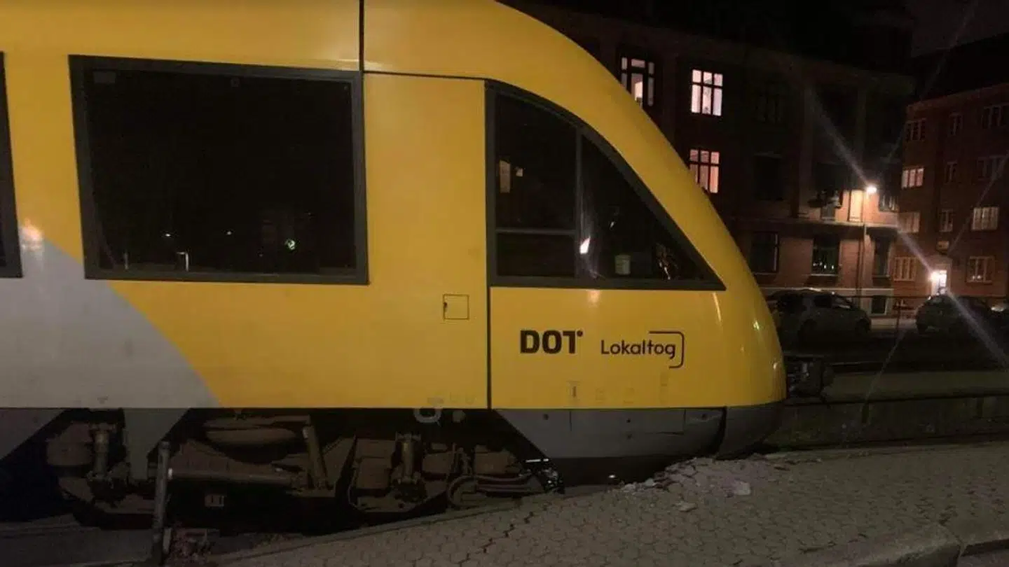 Toget påkørte perronen ved Grønnehave Station.