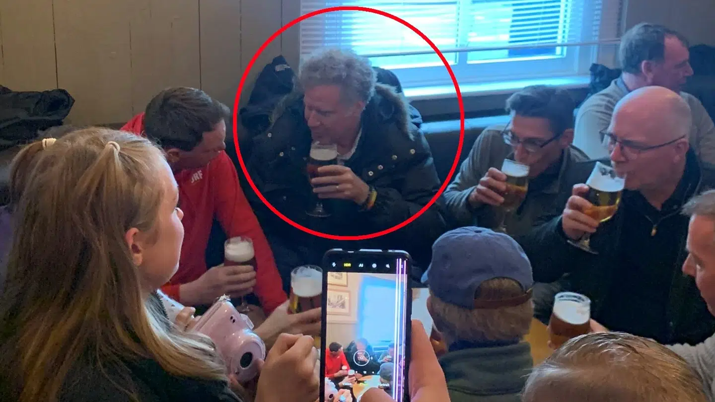 Hollywood-stjernen overraskede fansene før kampen.