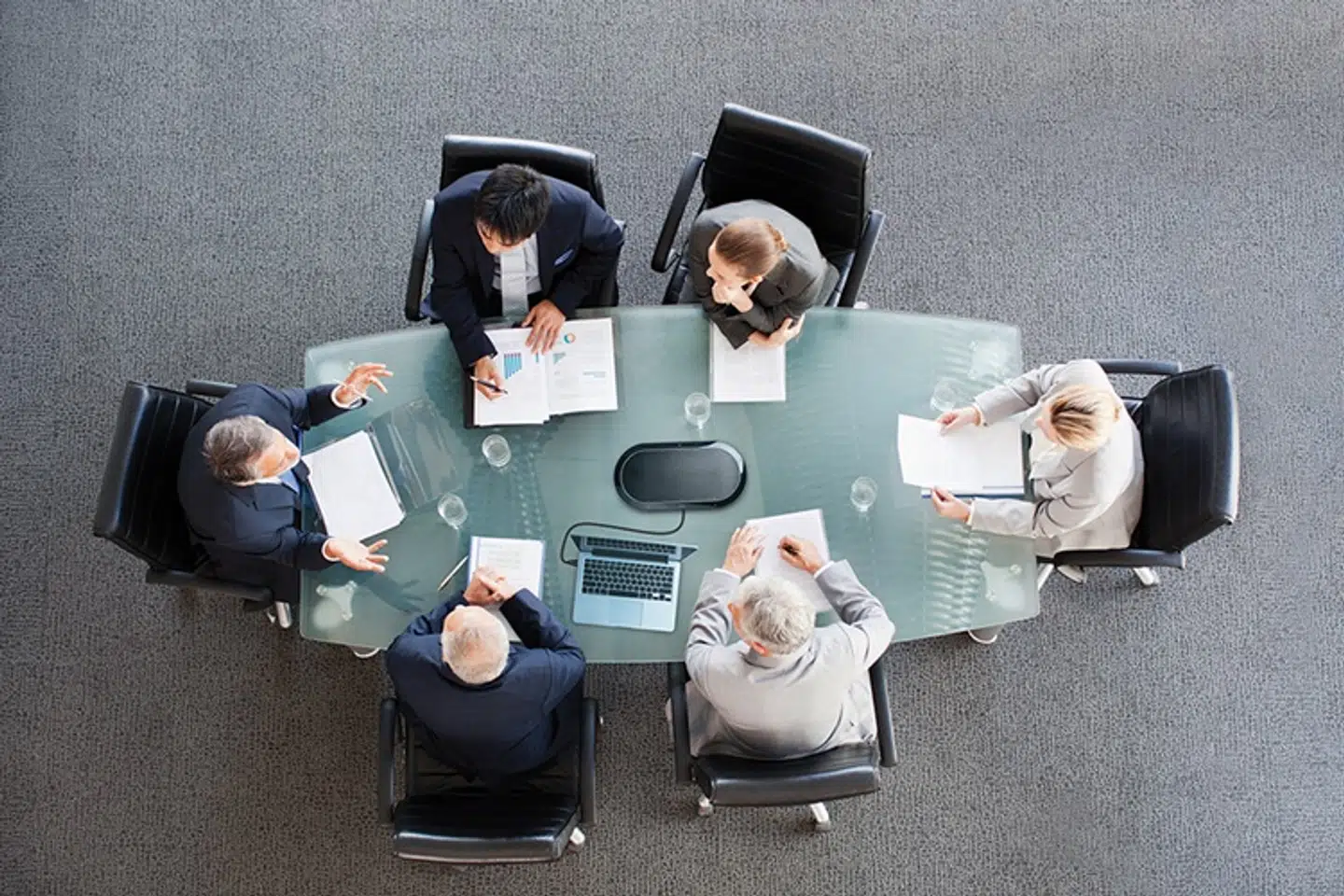 Her bruges en højtaler fra GN Store Nord i forbindelse med et møde