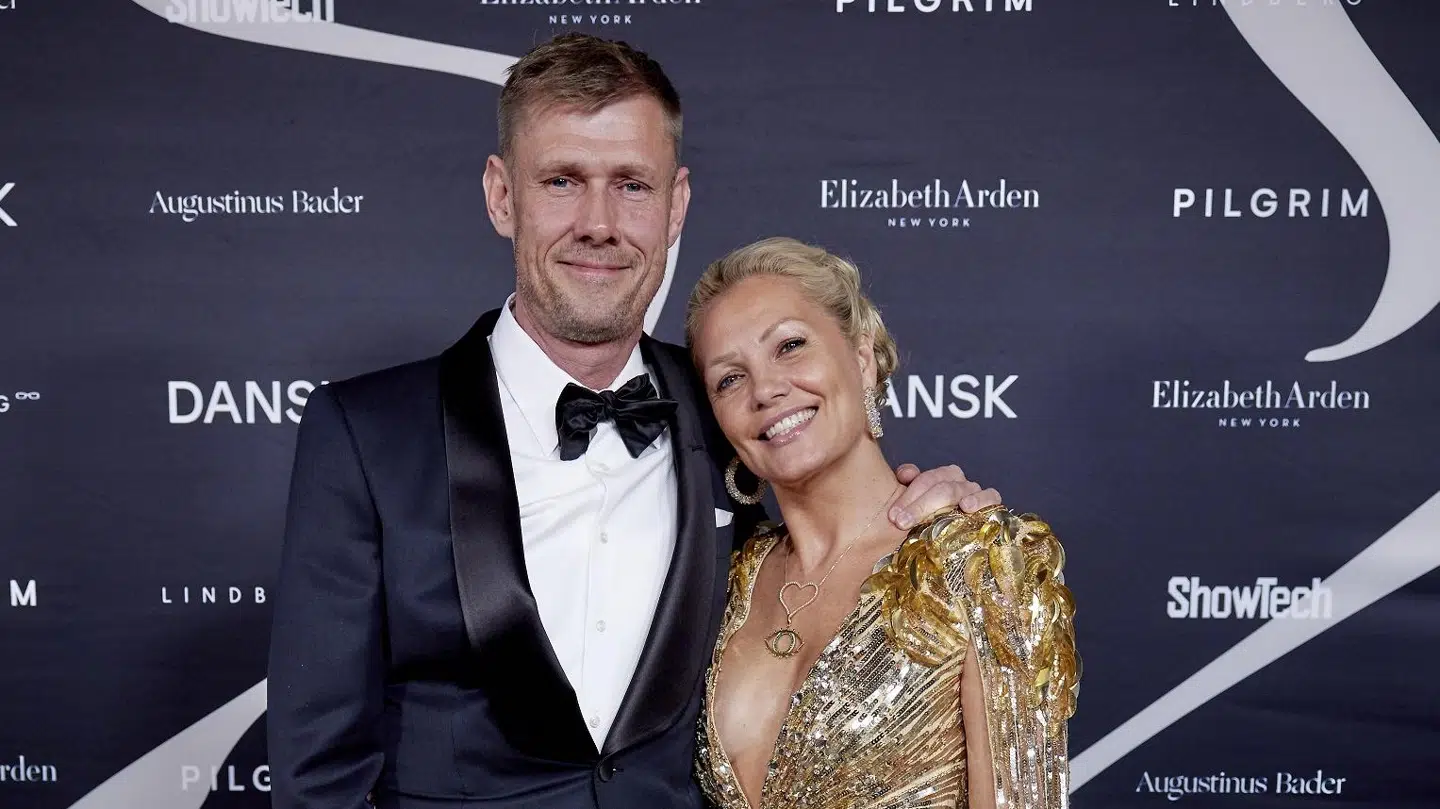 Caroline Fleming med Henrik Lind i april er et pænt par, synes Caroline Fleming selv.