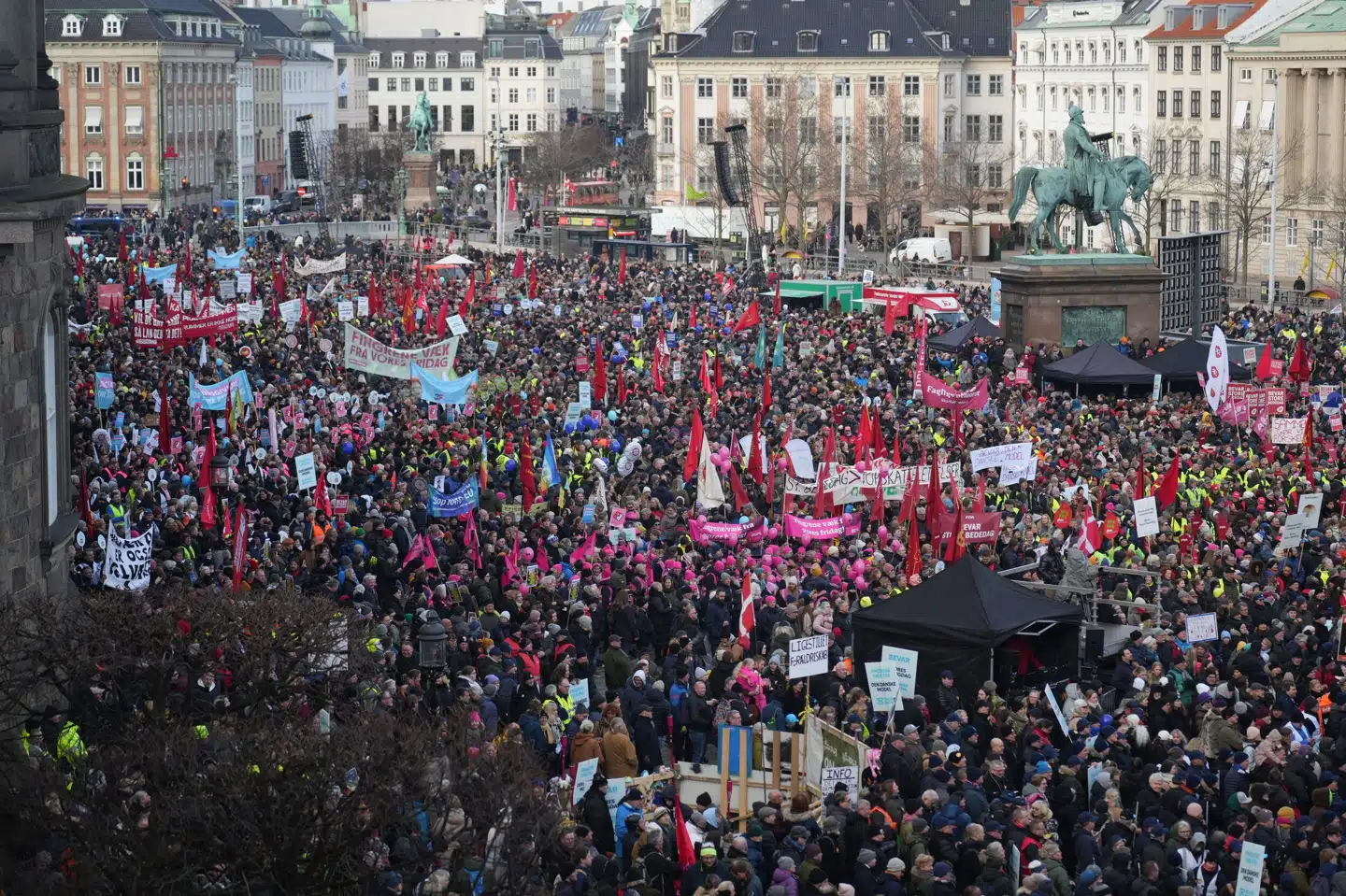 Fagbevægelsens demonstration Bevar store bededag på Christiansborg Slotsplads i København søndag den 5. februar 2023. Emil Helms/Ritzau Scanpix