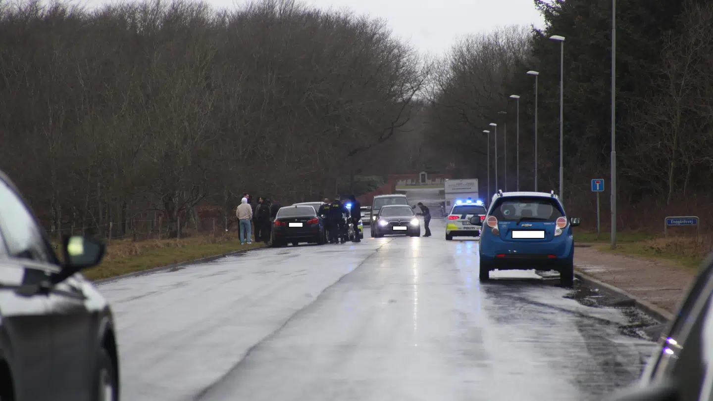 Politiet er talstærkt til stede på Graulundvej i Esbjerg