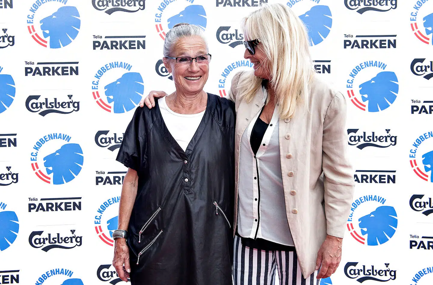 Ritt Bjerregaard med veninden Anne Linnet.