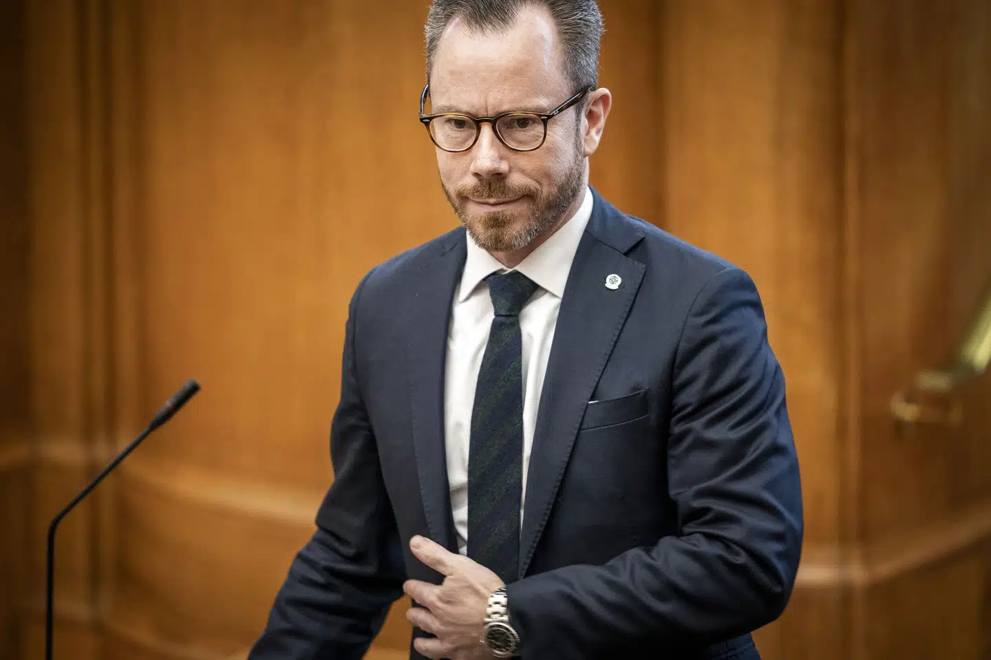 Forsvarsminister Jakob Ellemann-Jensen (V) mener ikke, at SVM-regeringen agerer magtfuldkomment. Den bruger bare sit flertal, siger han. Mads Claus Rasmussen/Ritzau Scanpix