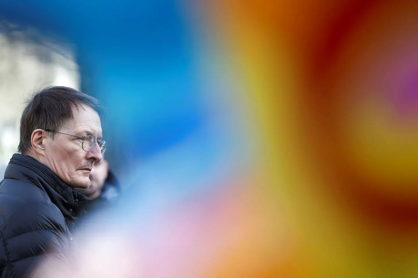 Forhåbentligt kommer vi gennem vinteren før en sådan variant kan blive spredt blandt os, siger den tyske minister, Karl Lauterbach, som har beordret øget overvågning af Det omikronvarianten XBB.1.5, som foruroliger smitteeksperter. variantens udbredelse. Michele Tantussi/Reuters