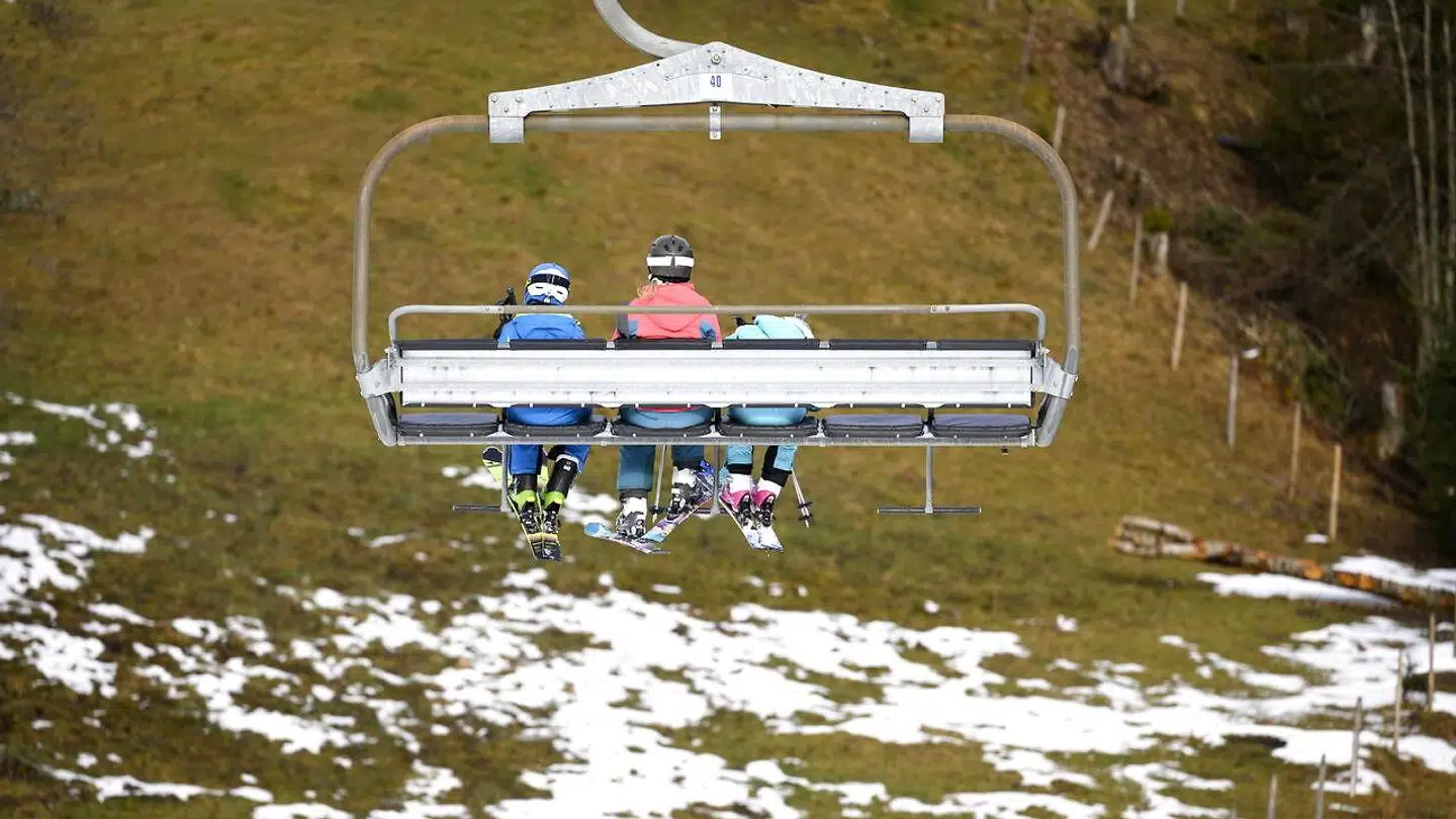 Sådan så det ud på skisportsstedet Villars-sur-Ollon i Schweiz nytårsaftensdag.