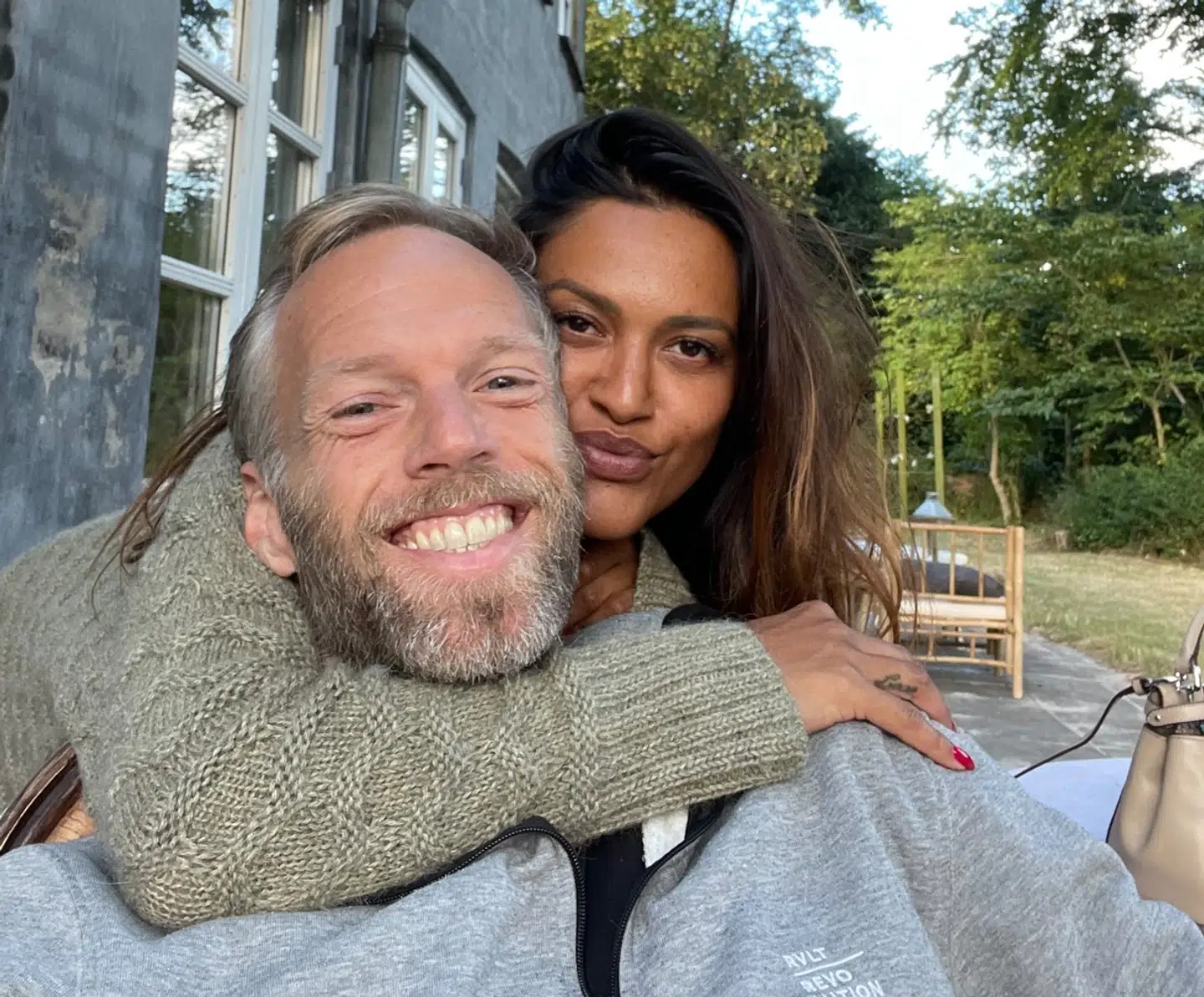 Saszeline Emanuelle Dreyer og Asger Nakskov Laursen har dannet par i et par år.