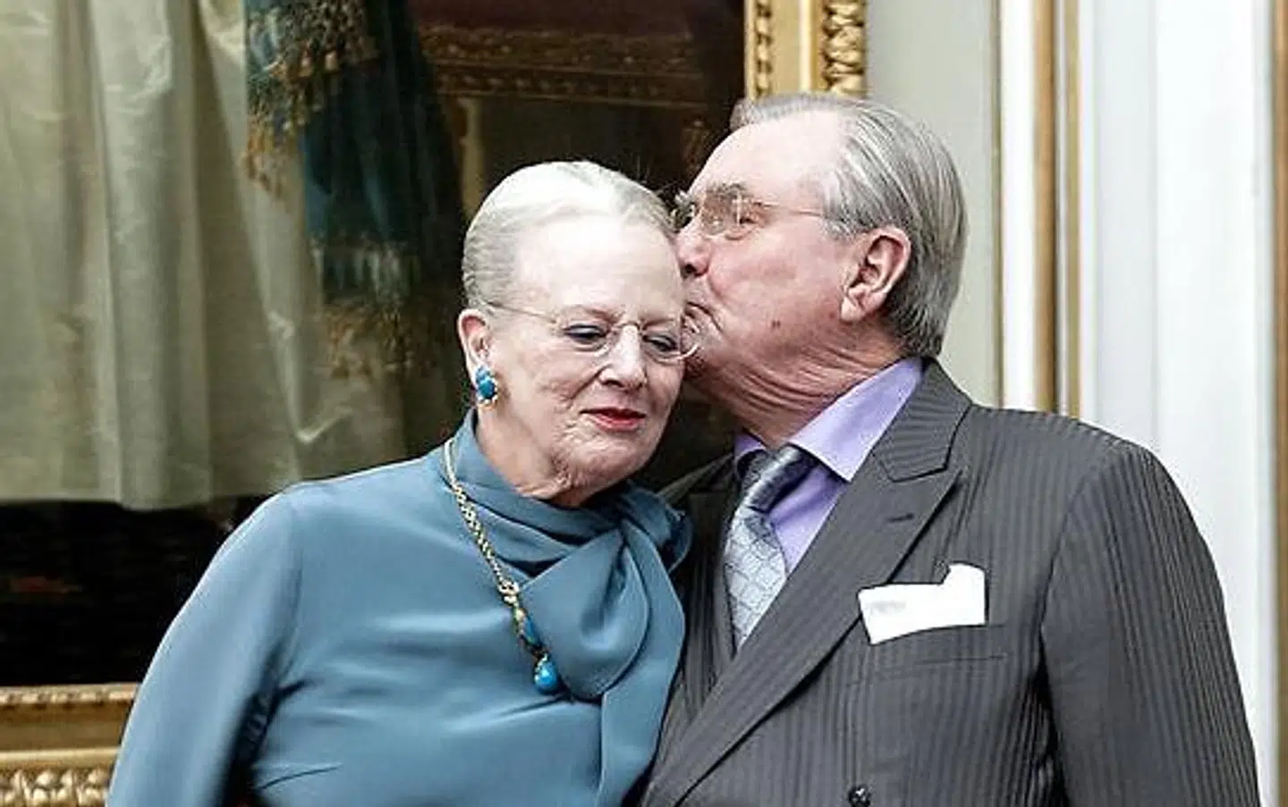 Kærligheden til sin hustru havde prins Henrik til det sidste. Men ikke altid til Dronningen.