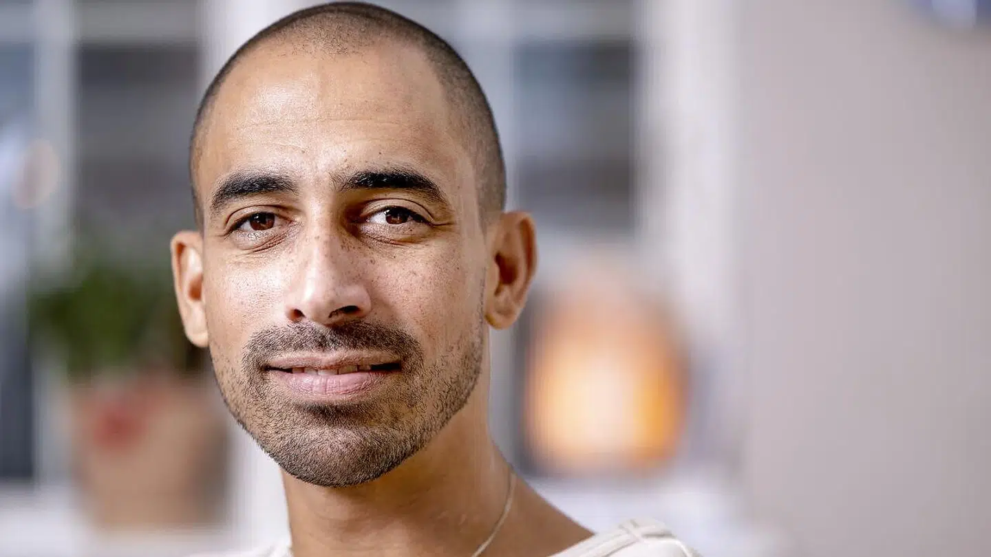 Jonathan Richter har gjort det én gang før. Kæmpet sig tilbage til livet. Siden oktober har han gjort det igen. Han fik hjertestop under en kørestolsbasketkamp i Nørrebrohallen. Et nyt traume, efter han i juli 2009 blev ramt af et lyn under en fodboldkamp, fik amputeret det nederste af venstre ben og knust sin drøm om at være professionel fodboldspiller.