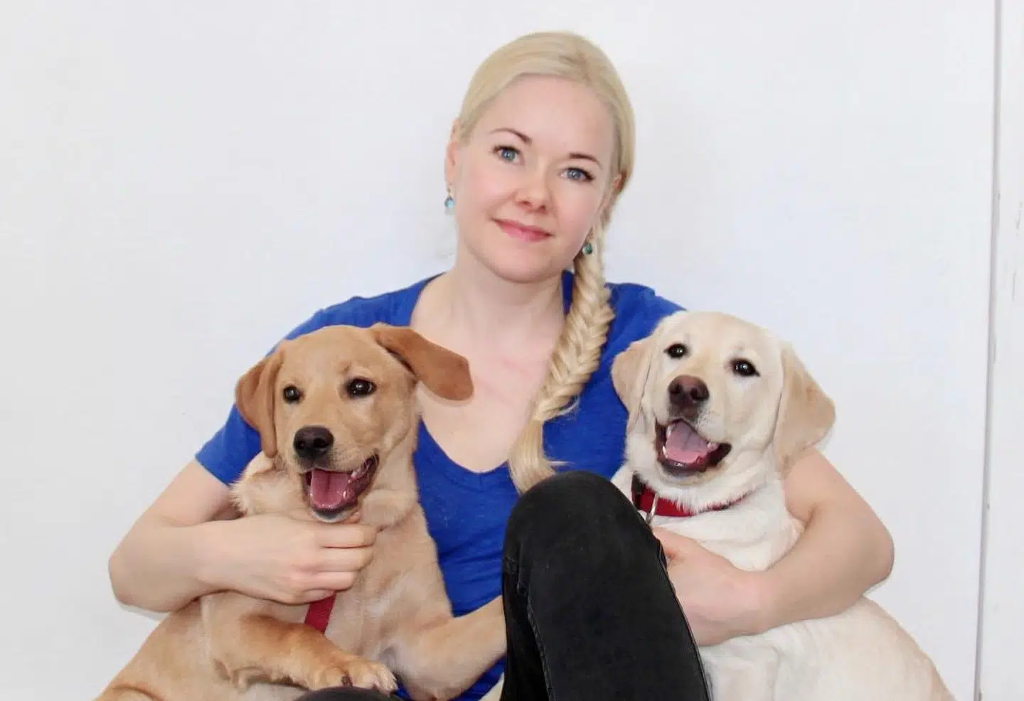 Dyrlæge Lise Rovsing er indædt modstander af, at man må fyre fyrværkeri af i Danmark, siger hun.