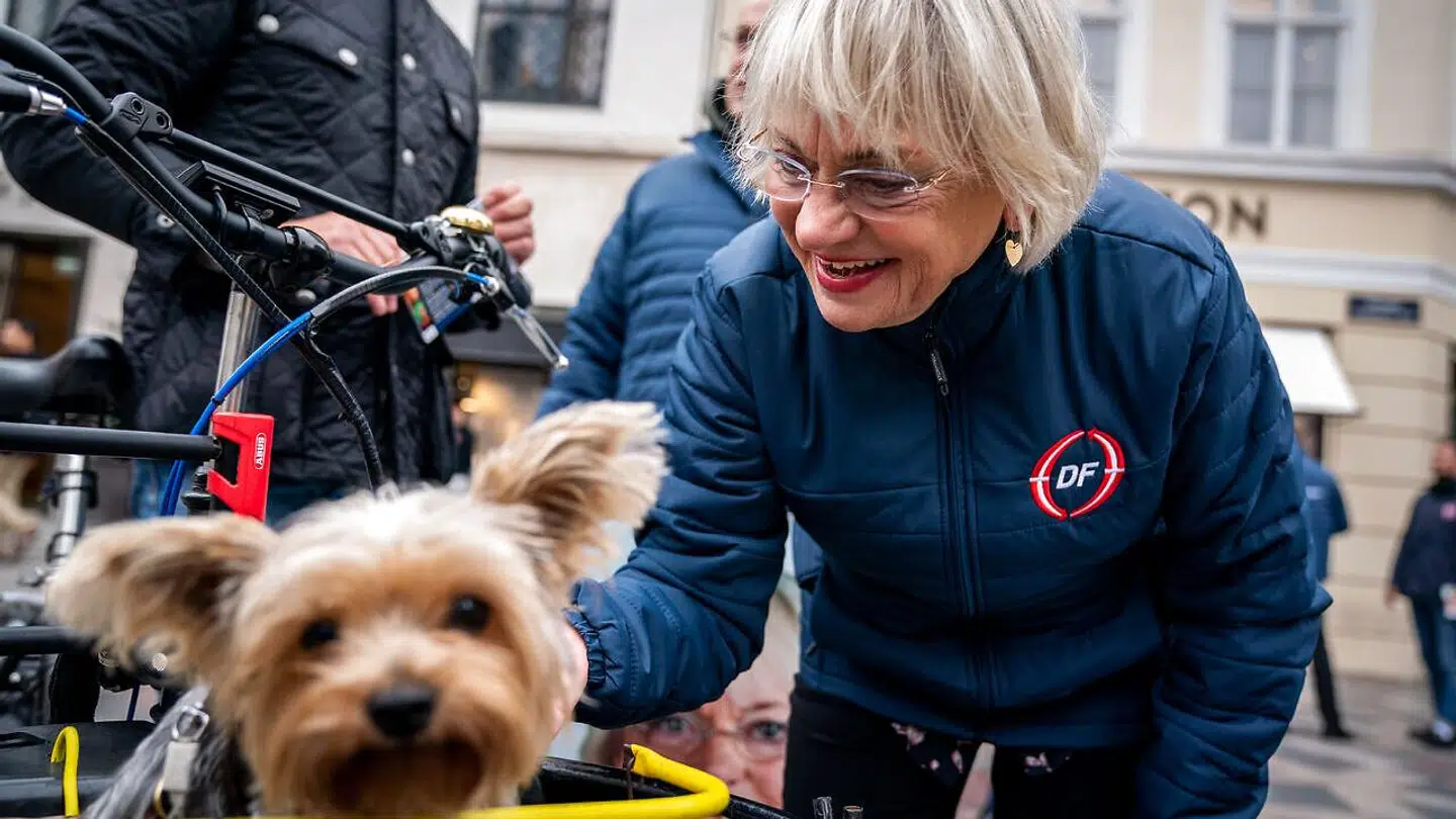 Pia Kjærsgaard under Dansk Folkepartis valgkampagne på Strøget i København onsdag den 5. oktober 2022. (Foto: Ida Marie Odgaard/Ritzau Scanpix)