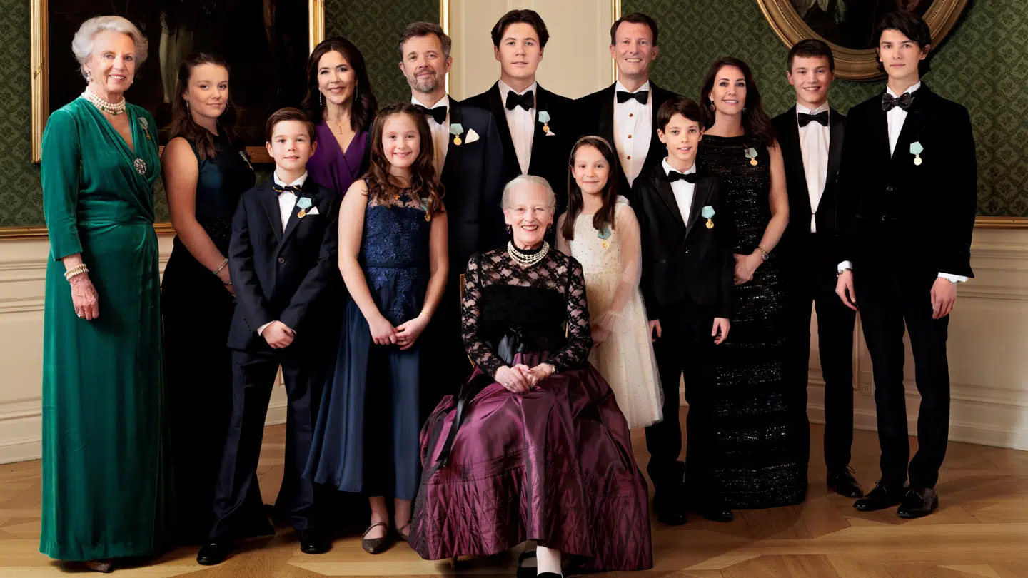 Hele familien var samlet i januar, da Dronningen kunne fejre sit 50-års regeringsjubilæm.