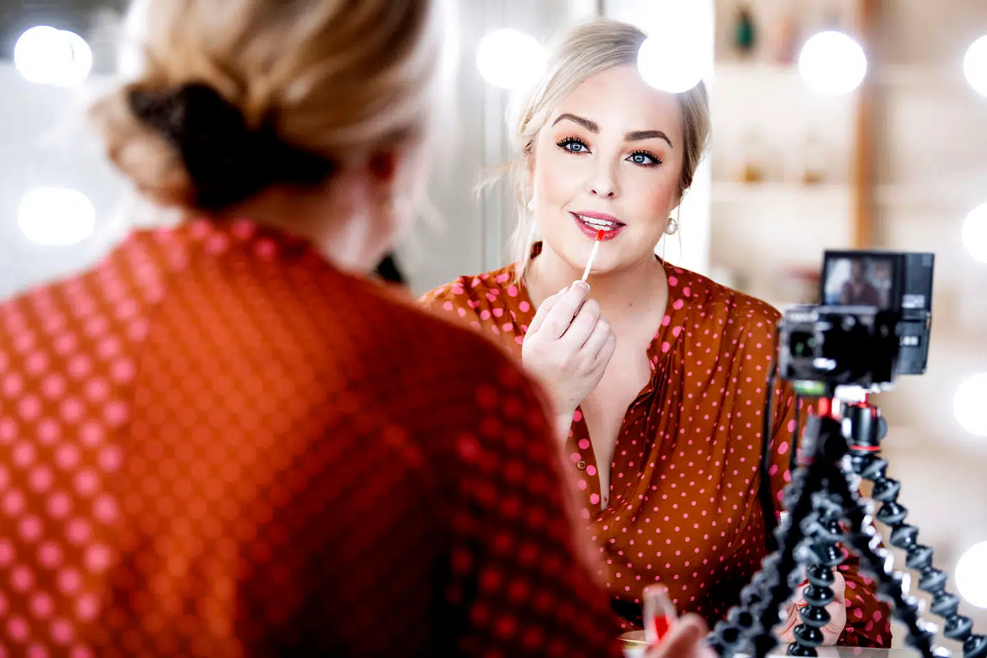 Julia Sofia Aastrup, bedre kendt som Julia Sofia, er en influencer indenfor skønhed og livsstil på primært YouTube og Instagram.
