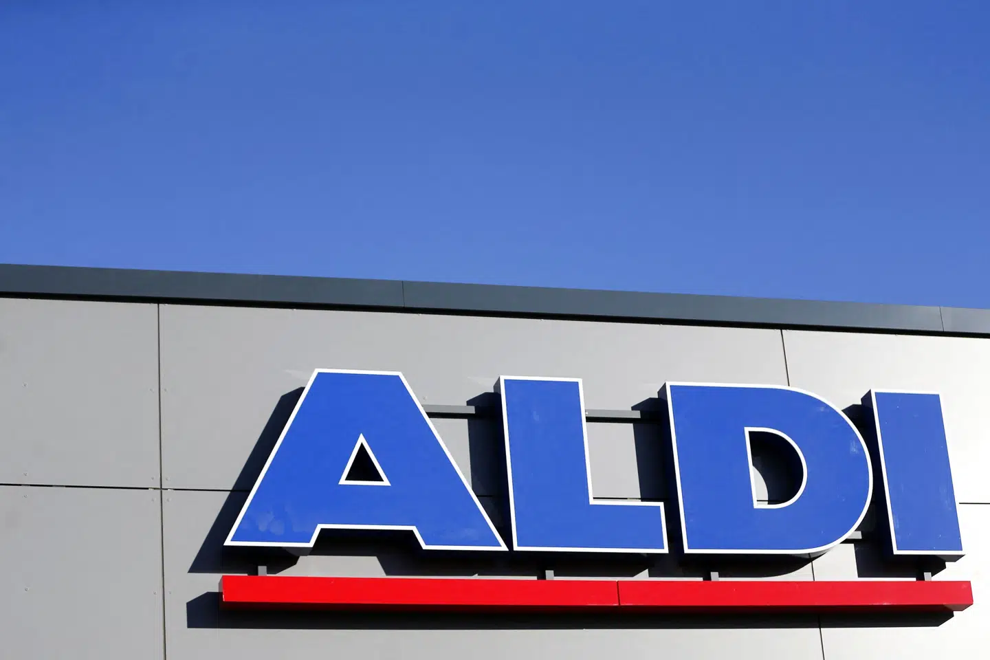 Supermarkedskæden Aldi trækker sig fra det danske marked. Rema 1000 overtager 114 af kædens butikker. (Arkivfoto). Leon Kuegeler/Ritzau Scanpix
