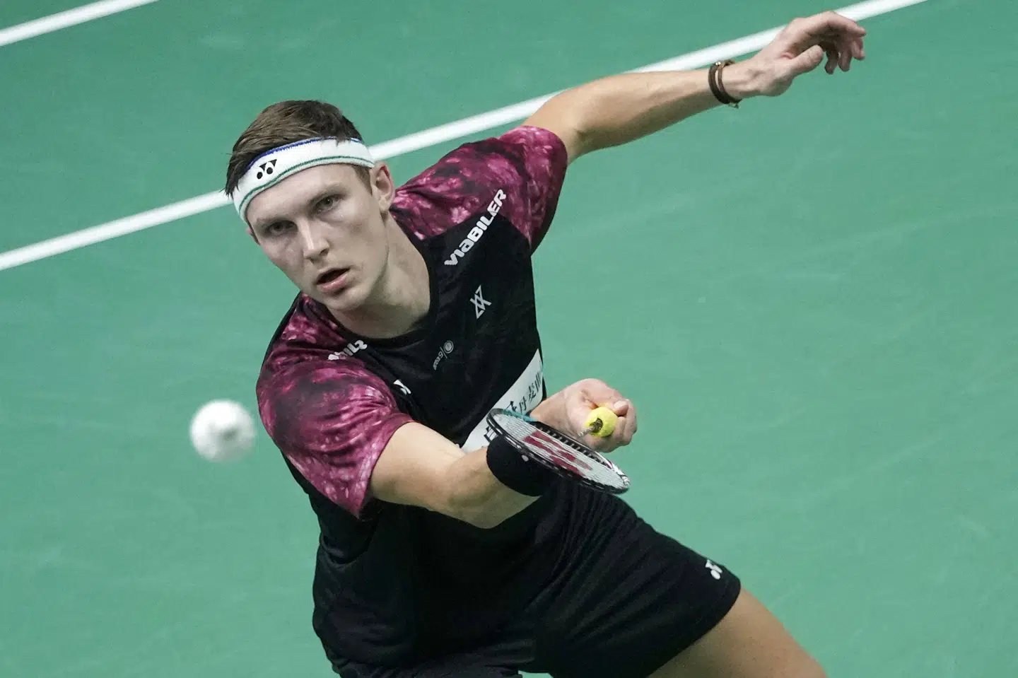 Viktor Axelsen er favorit til at vinde sæsonfinalen i Bangkok, og han kom onsdag perfekt fra land. Francois Mori/Ritzau Scanpix
