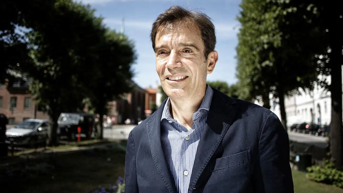 Sammen med sin storebror Erik tjente Preben Damgaard milliarder på at sælge deres virksomhed til Microsoft.