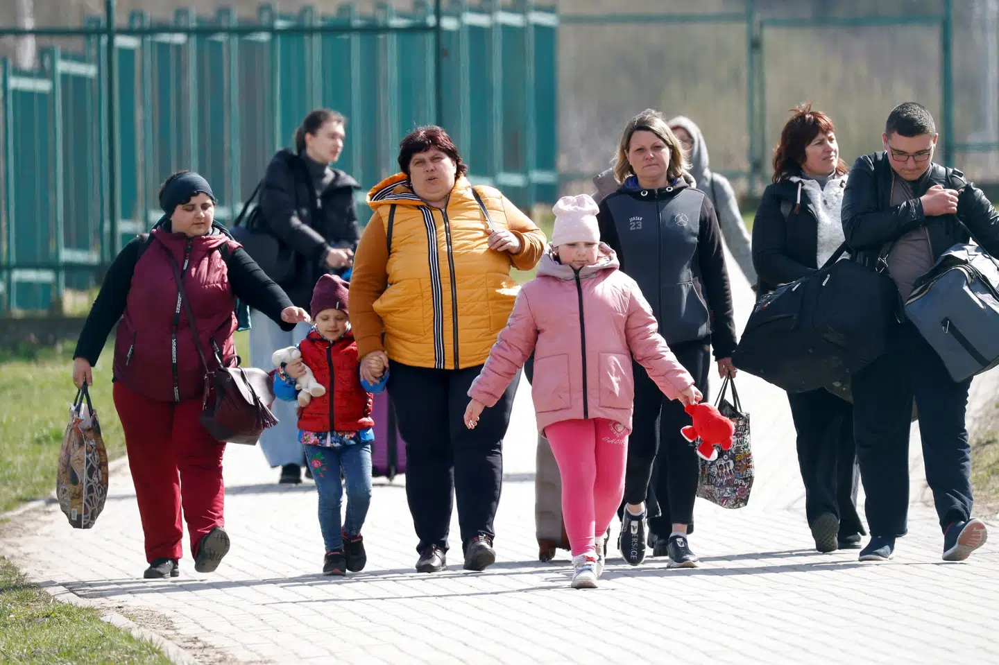 Selv hvis der kommer flere ukrainske flygtninge hen over vinteren, viser en måling blandt danskerne foretaget af Voxmeter for Ritzau, at de stadig vil have Danmark til at modtage ukrainske flygtninge. (Arkivfoto). Leonhard Foeger/Reuters