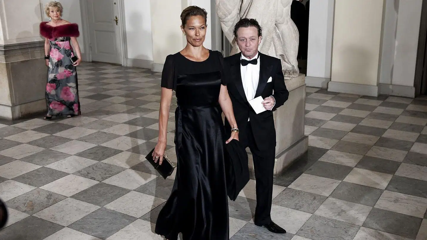 Musiker Thomas Helmig og fru Renée Toft Simonsen ankommer til regentparrets aftenselskab for kultur og sport på Christiansborg.