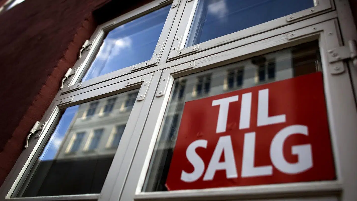 Det går stærkt på boligmarkedet for tiden. Ofte bliver huse og lejligheder solgt med det samme, og der er tit flere købere om buddet. (Arkivfoto)
