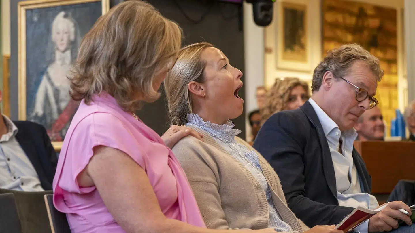 Louise Iuel Albinus kunne glæde sig over at få flere ting tilbage ved den første auktion.