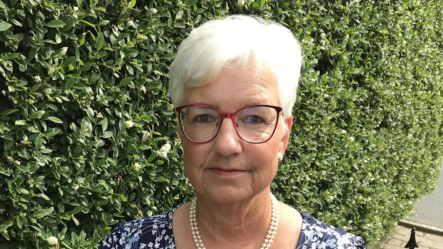 Mange danske forbrugere kommer i klemme mellem udenlandske virksomheder og inkassofirmaer. 65-årige Birgit Bendtsen fra Djursland er en af dem. Foto: Privat