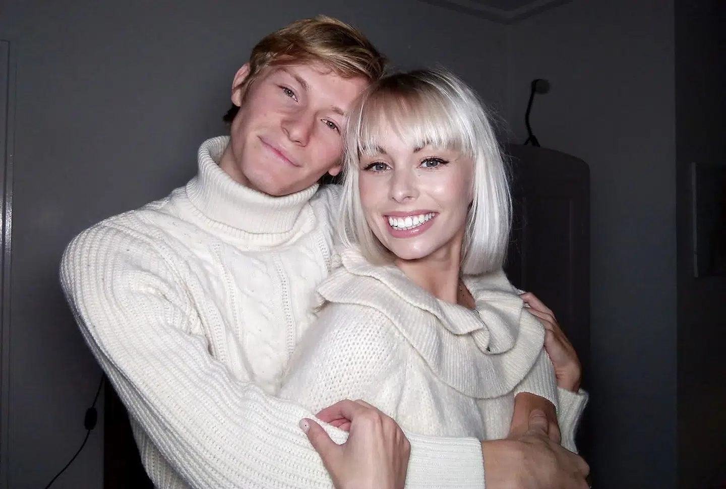 Albert Rosin med kæresten Jenna Bagge.