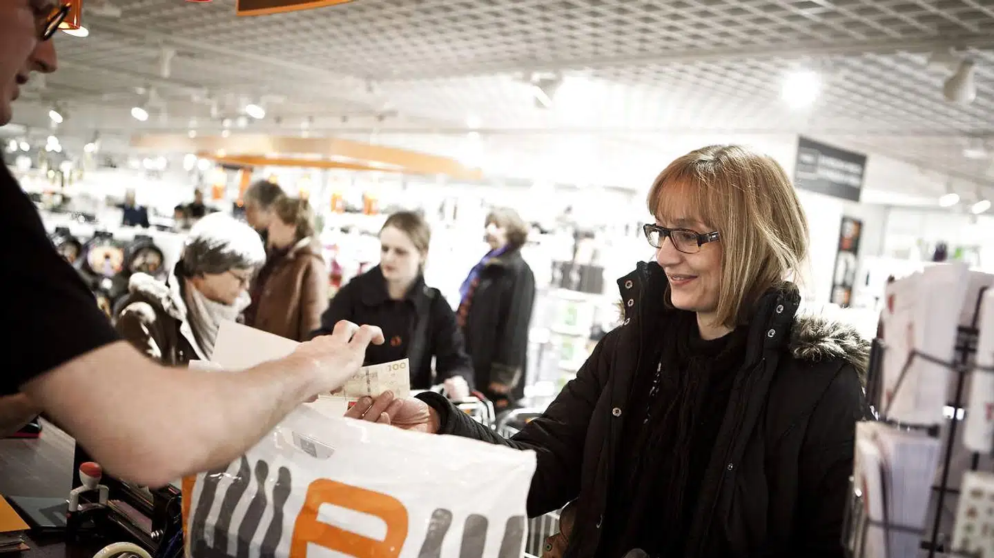 De 400 nye medarbejdere skal fordeles ud over landets 165 Imerco-butikker. Arkivfoto.