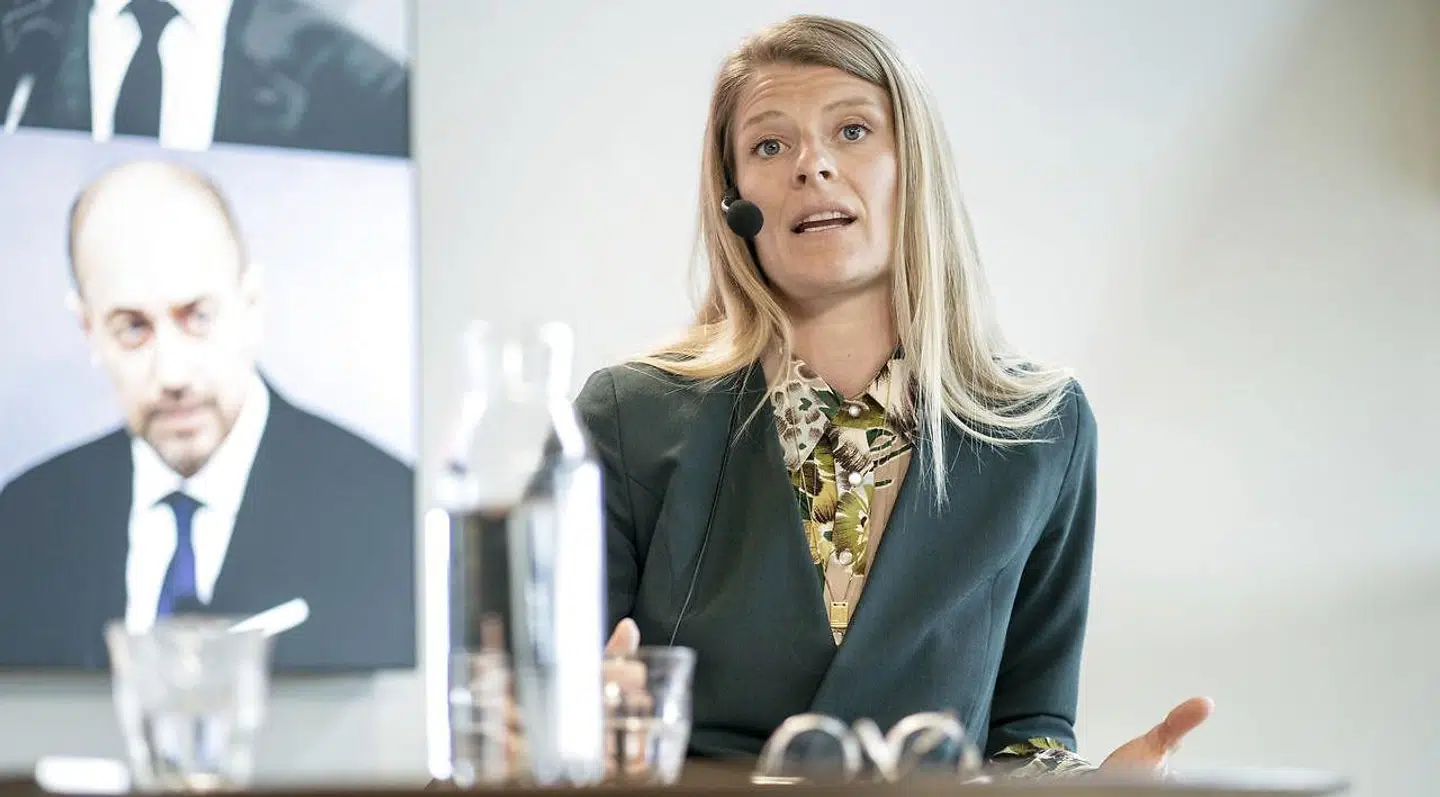 Det står fortsat uklart, om kulturminister Ane Halsboe-Jørgensen agter at flyve til Qatar for at se VM i fodbold.