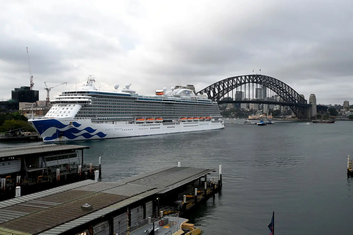 Krydstogtskibet The Majestic Princess, som er lagt til i Sydney, har 4.600 personer om bord. Hver femte er smittet med covid-19. Muhammad Farooq/Ritzau Scanpix