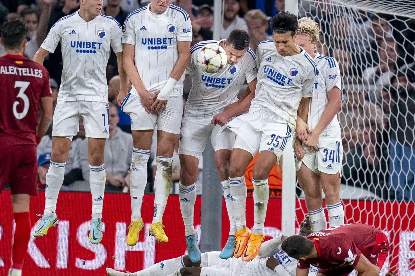 FC København har i dette efterår deltaget i Champions League. Fremover bliver det et Uefa-krav at drive kvindefodbold, hvis man vil være med her. (Arkivfoto). Liselotte Sabroe/Ritzau Scanpix