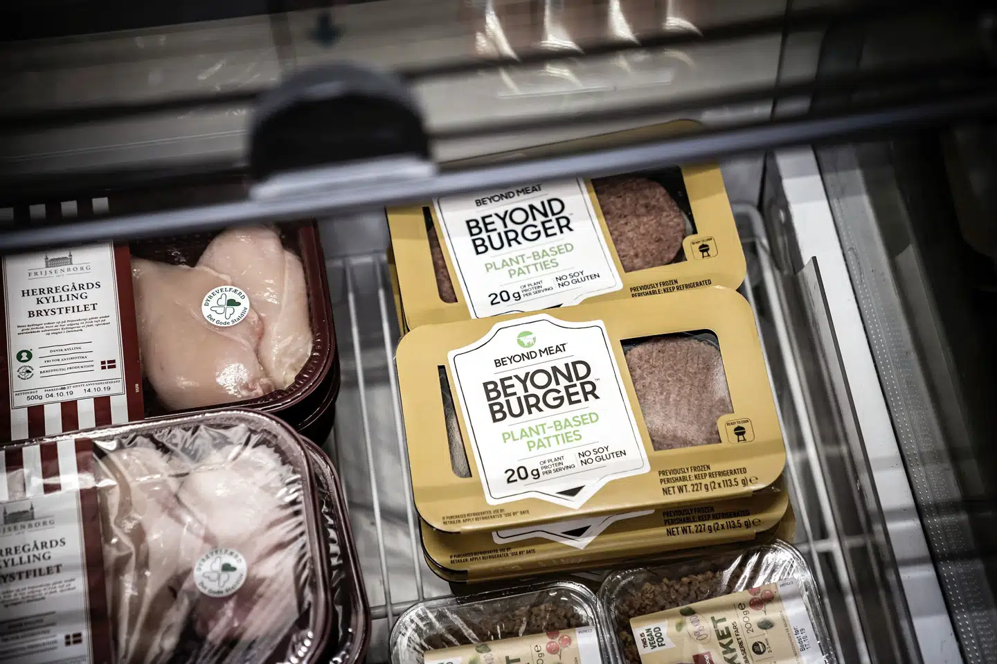 Det er Novo Nordisk Fondens håb, at tilskuddet kan være med til at skubbe til udviklingen inden for plantebaserede fødevarer, så både udbuddet og kvaliteten af plantebaseret mad i køledisken i supermarkedet forbedres. Thomas Lekfeldt/Ritzau Scanpix