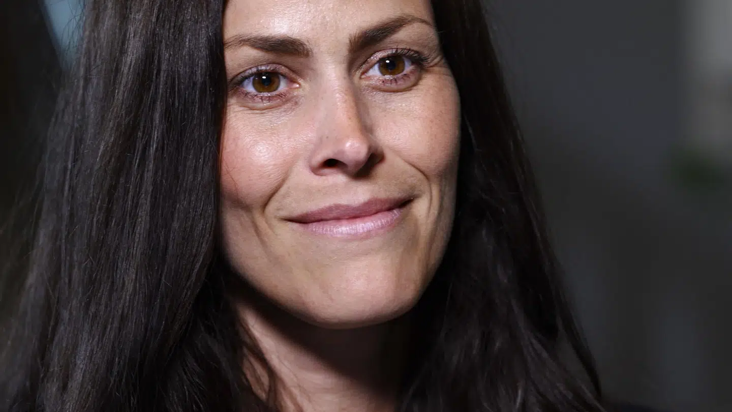 Mette Thiesen er denne folketingssamlings første løsgænger, efter hun mandag meldte sig ud af Nye Borgerlige.
