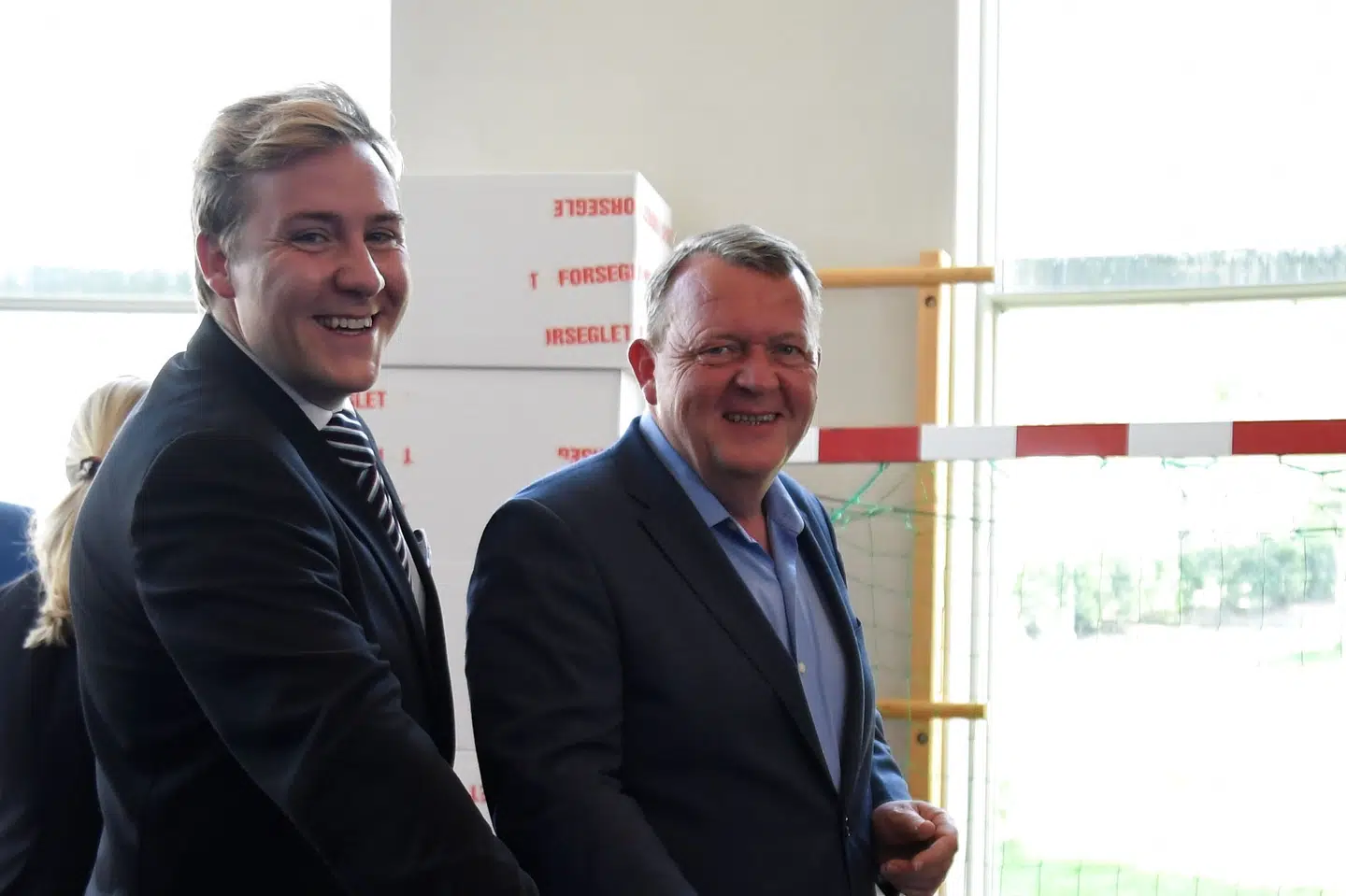 Skiftedag i Bruxelles: Bergur Løkke tager over for Søren Gade | Politik ...