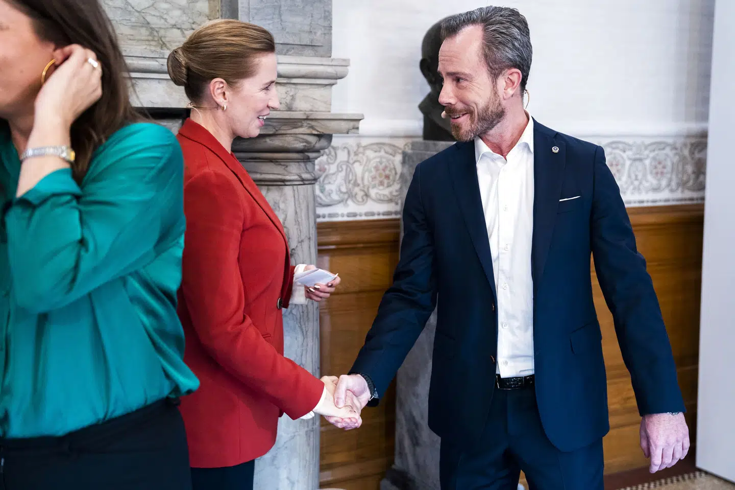 Mette Frederiksen har rakt hånden frem mod en bred regering over midten. Indtil videre har kun De Radikale og Moderaterne taget varmt imod idéen om den brede regering. (Arkivfoto). Martin Sylvest/Ritzau Scanpix