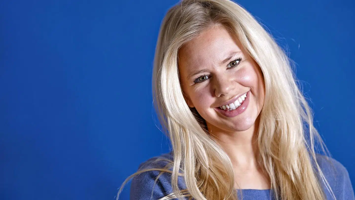 Julie Zangenberg er ikke bleg for at fortælle, at hun engang imellem får botox i panden.