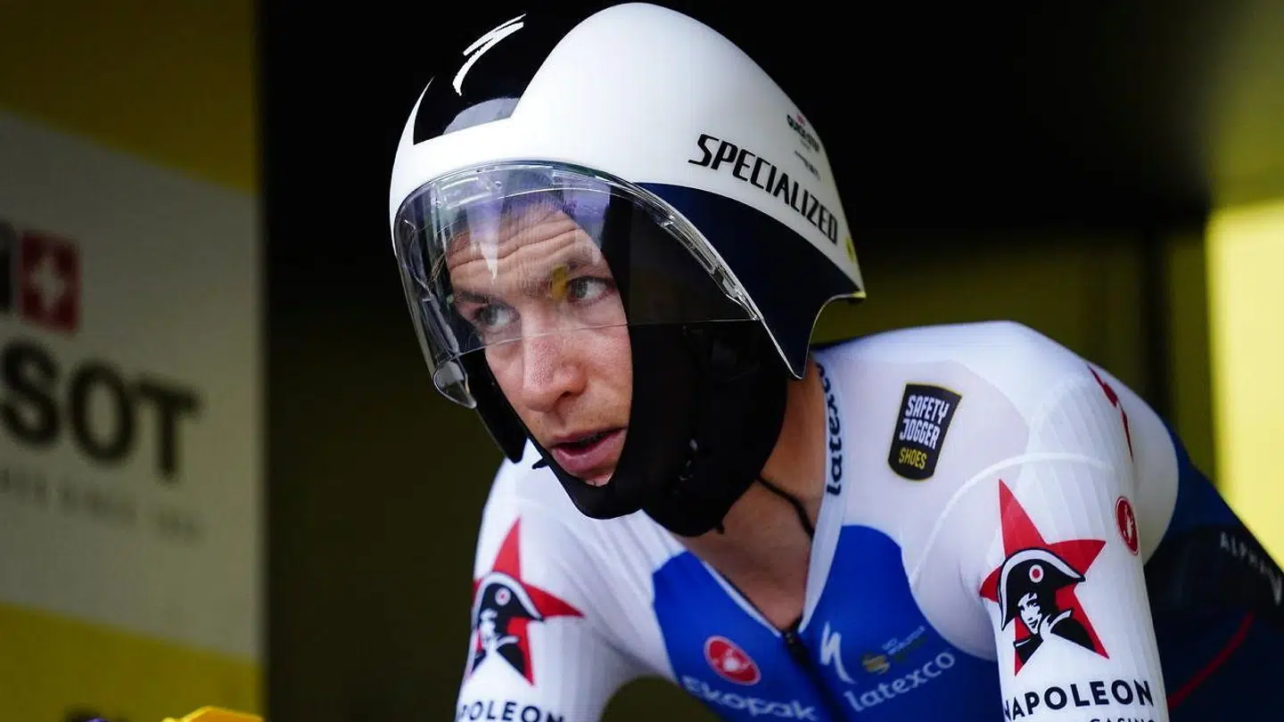 Mikkel Honorés hold, Quick-Step-Alpha Vinyl er langtfra i nedrykningsfare. Alligevel raser han mod det eksisterende pointsystem.