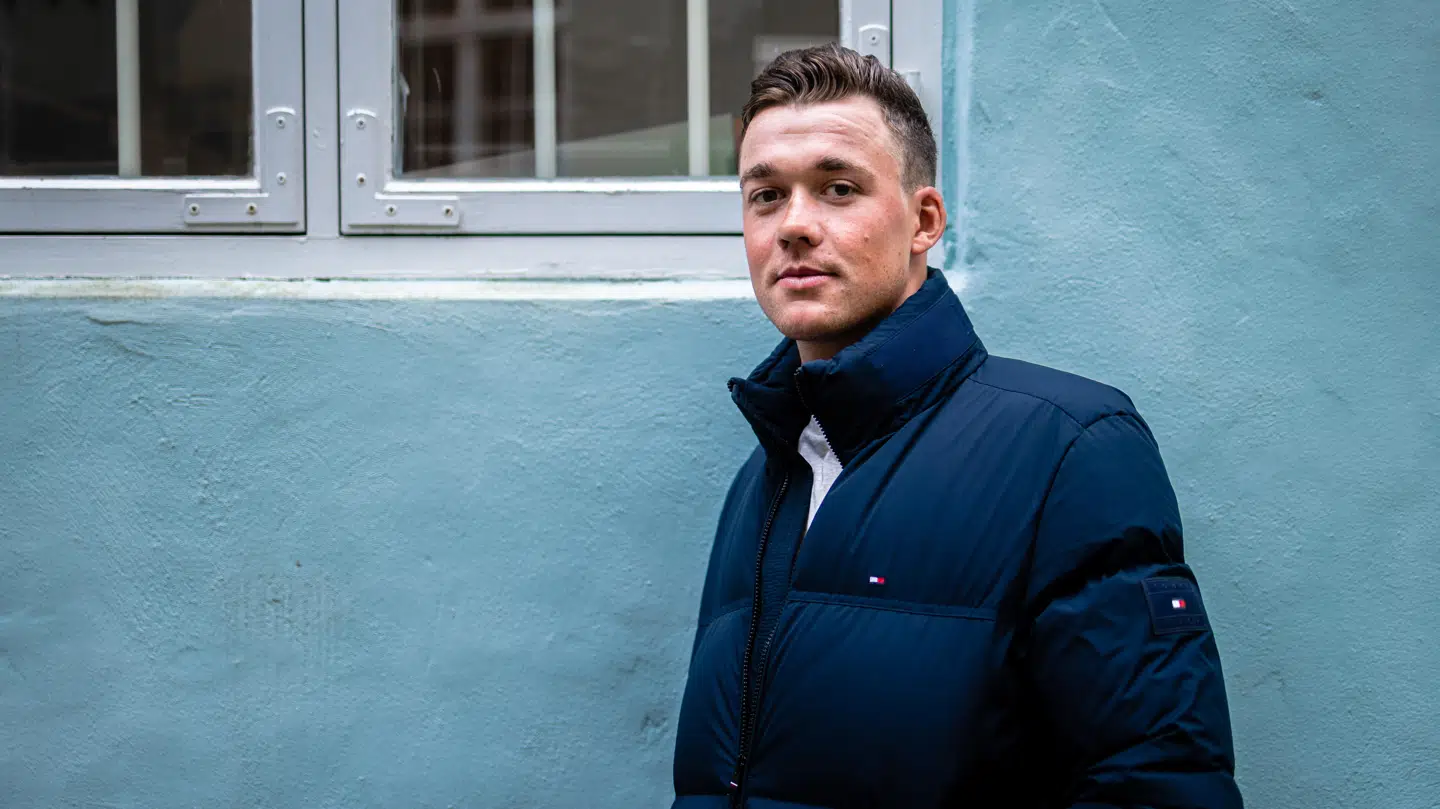 26-årige Mads Pedersen er aktuel med bogen 'Mads P – væddeløber og verdensmester'.